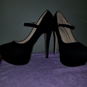 Black Suede Anne Michelle High Heel Pumps